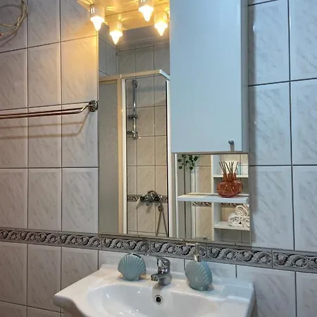 Apartman '84 Pale